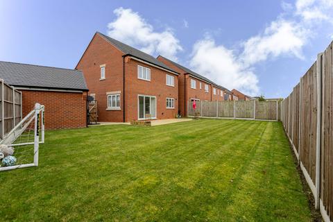 4 bedroom detached house for sale, Leamans Road , Haslington CW1