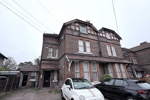 3 bedroom flat to rent, Queens Road, Birkenhead,