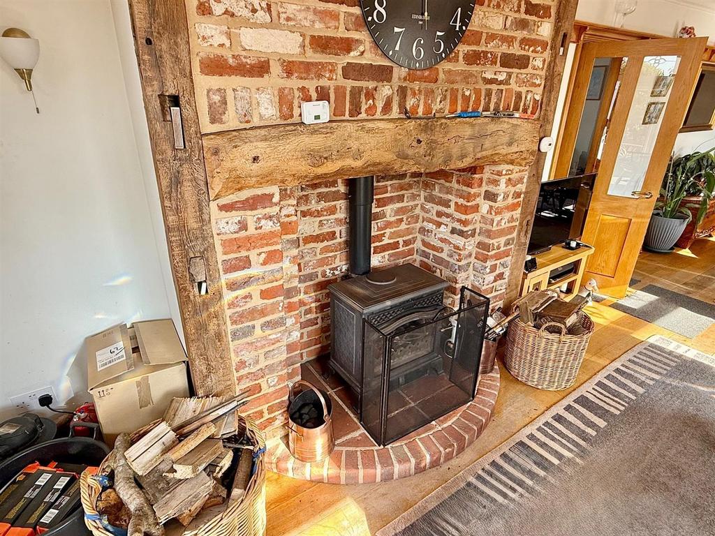 Lounge/Dining Room Fireplace