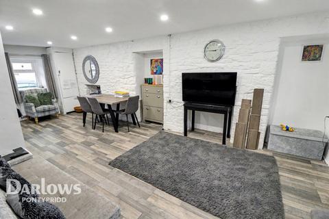 undefined, Long Row, Pontypridd