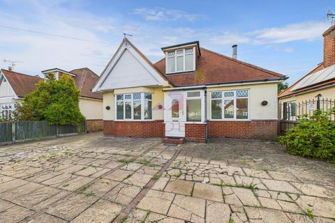 3 bedroom detached house for sale, York Road, Holland-on-Sea CO15