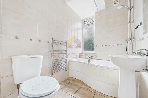 3 bedroom detached house for sale, York Road, Holland-on-Sea CO15