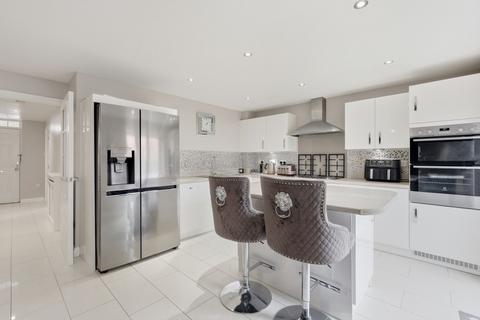 4 bedroom detached house for sale, Rawlinson Chase, Halstead CO9