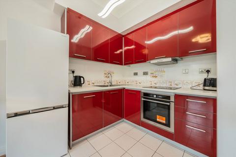 2 bedroom flat to rent, Courtfield Road, London SW7
