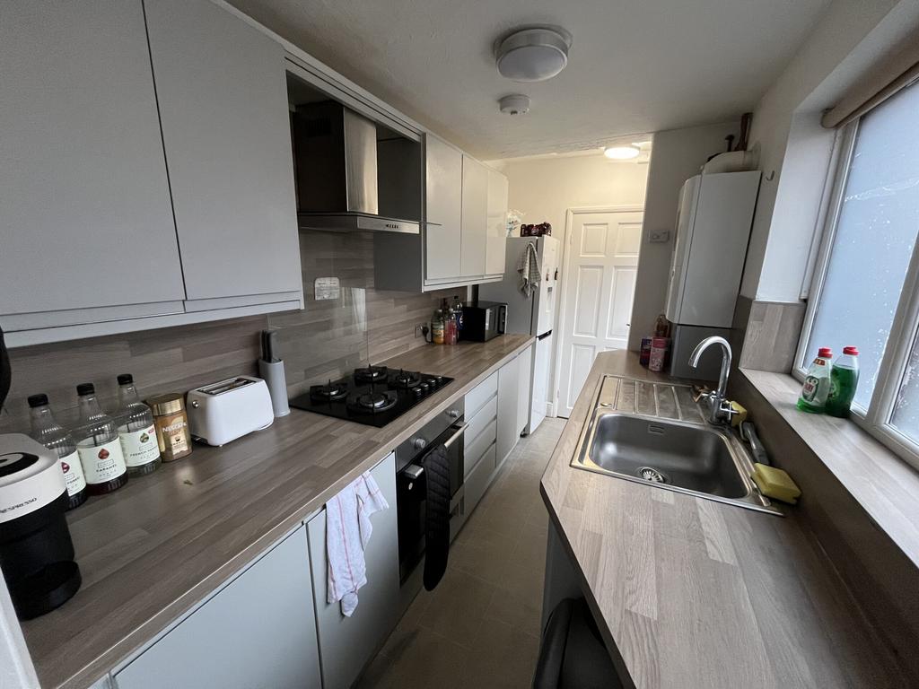 8 Rosemary Lane - Kitchen (2).jpg