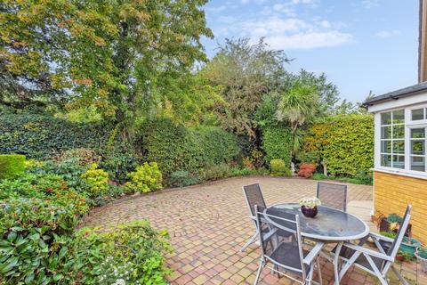 undefined, Eastfields, Eastcote, Pinner HA5