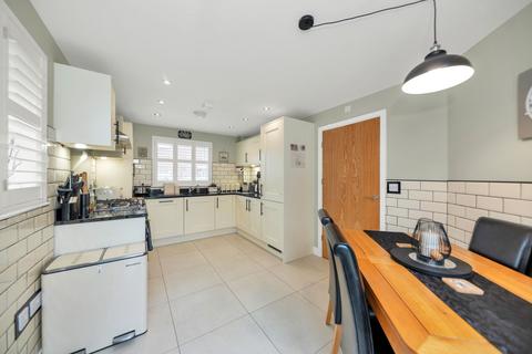 3 bedroom semi-detached house for sale, Castle Grove, Buntingford SG9