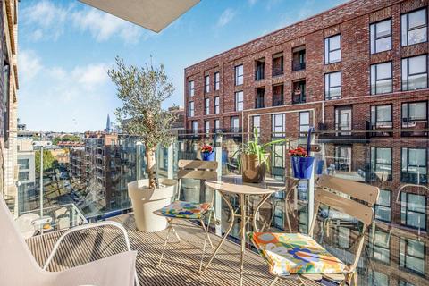 1 bedroom flat for sale, Albany Road, London SE5