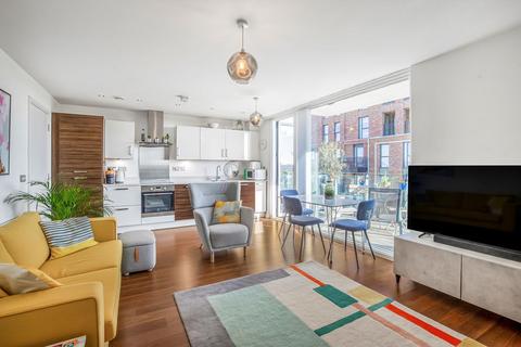 1 bedroom flat for sale, Albany Road, London SE5