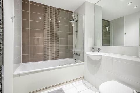 1 bedroom flat for sale, Albany Road, London SE5