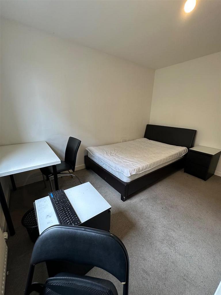9 TUDOR COURT.jpeg