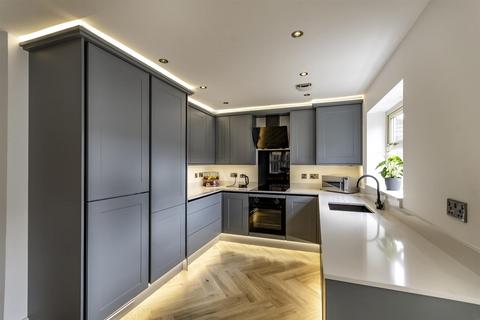 4 bedroom semi-detached house for sale, Progress Drive, Bramley, Rotherham