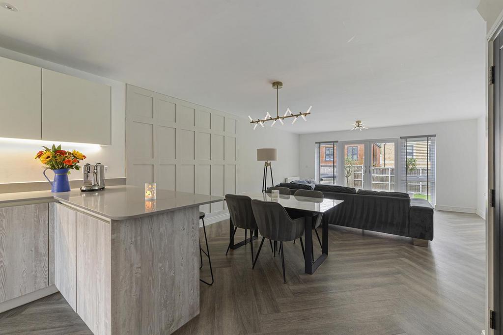 Kitchen/Diner/Living Room