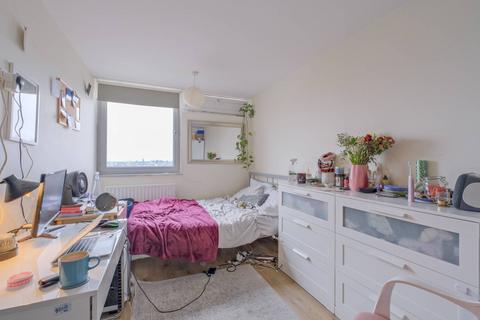 2 bedroom flat to rent, Hindmarsh Close, Shadwell, London, E1