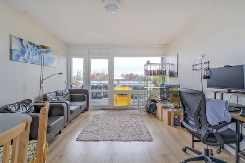 2 bedroom flat to rent, Hindmarsh Close, Shadwell, London, E1