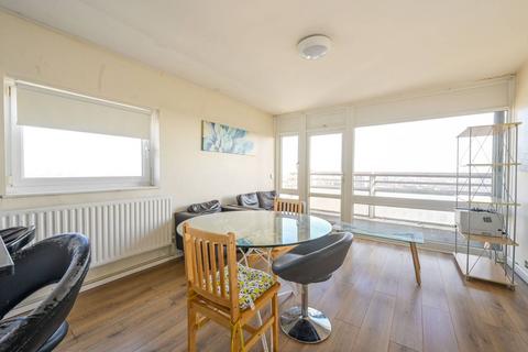 2 bedroom flat to rent, Hindmarsh Close, Shadwell, London, E1