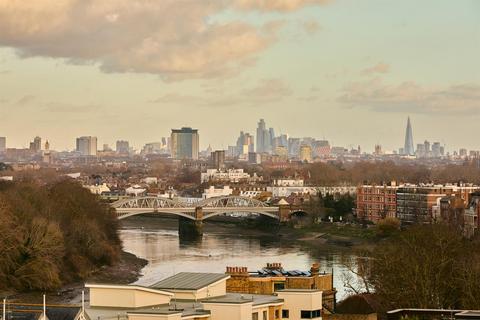 2 bedroom apartment to rent, Mortlake High Street, Mortlake, SW14