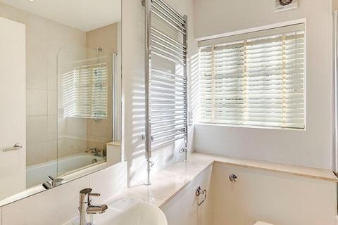 2 bedroom apartment to rent, Fulham Road, London SW3