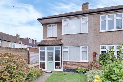 Stanford Gardens, Aveley RM15