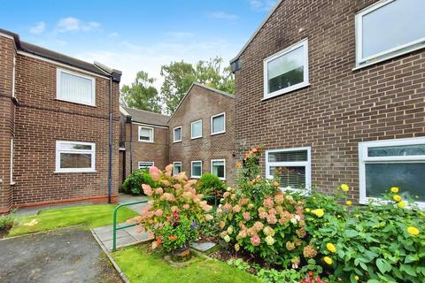 2 bedroom flat for sale, Pine Lodge, Roe Green Avenue, Worsley, M28