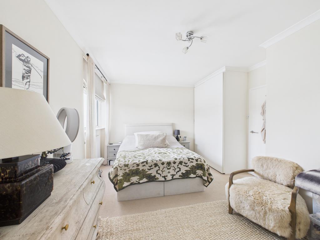 Bedroom 1.1