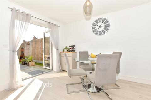 3 bedroom semi-detached house for sale, Sapphire Park, Maidstone ME17