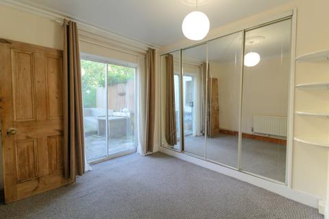 2 bedroom flat for sale, Woodland Road, SE19