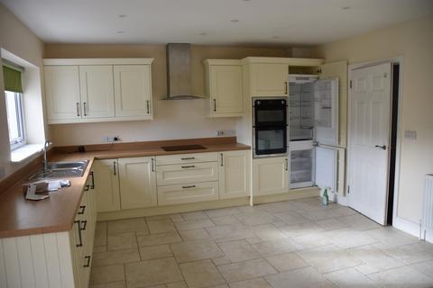 4 bedroom detached house to rent, Bod Hyfryd, Waungilwen