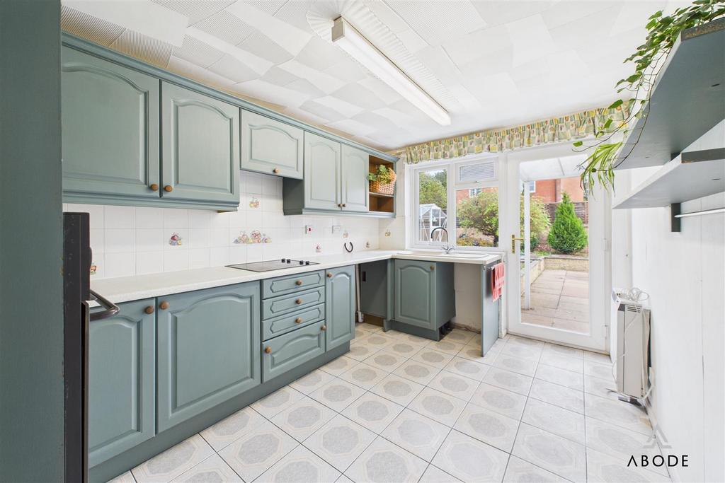 CAM01882 G0-PR0183-STILL012.jpg