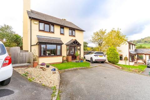 undefined, Chapel Grove, Llanvihangel Crucorney, Abergavenny, NP7