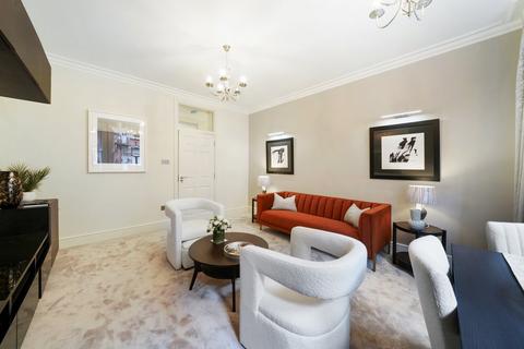 3 bedroom apartment to rent, Clarence Gate Gardens Glentworth Street, Marylebone, London, NW1