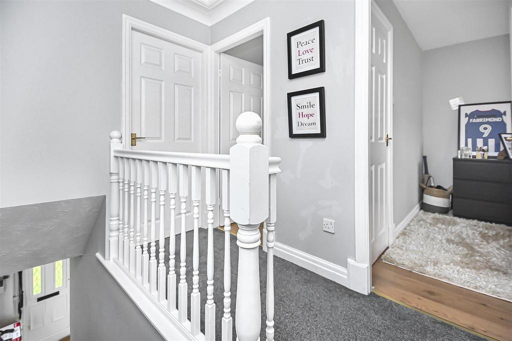 14 Clough House Drive Landing.jpg