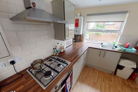 2 bedroom house to rent, 52B St. Michaels Road, Leeds LS6