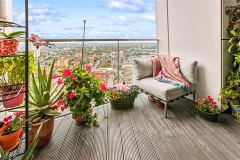 3 bedroom apartment for sale, Wandsworth Road, London, SW8