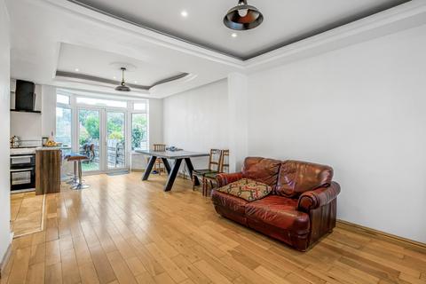 5 bedroom end of terrace house for sale, Moordown, London, SE18