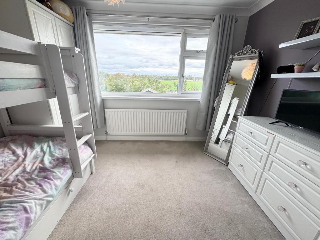 Bedroom 2 (rear)