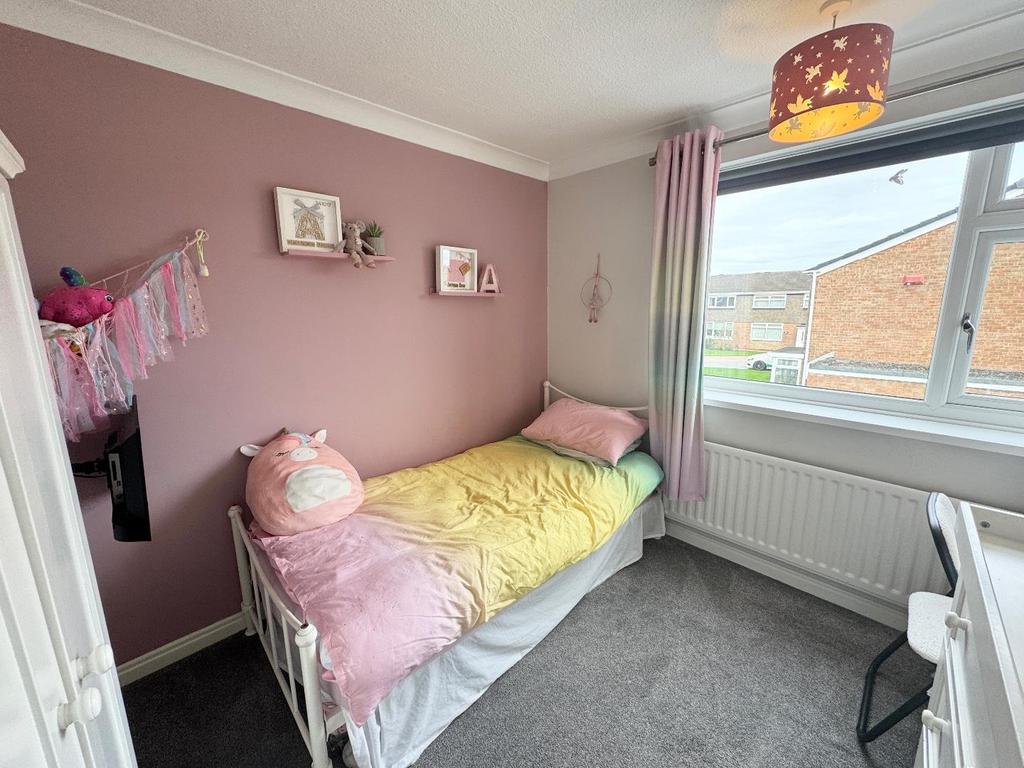 Bedroom 3 ( side)