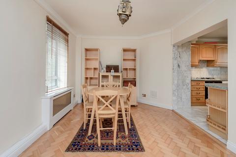 3 bedroom flat to rent, Chelsea Manor Court, Chelsea Manor Street, SW3