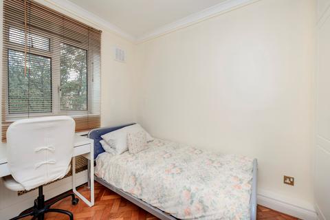 3 bedroom flat to rent, Chelsea Manor Court, Chelsea Manor Street, SW3