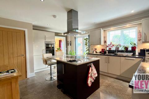 5 bedroom detached house for sale, Rolfe Lane, New Romney, Kent TN28 8JL