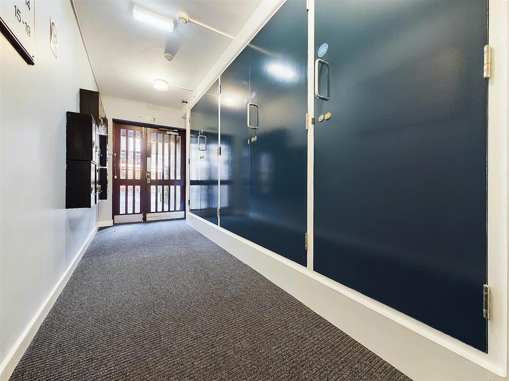 CAM02655 G0-PR0228-STILL011 alt.jpg