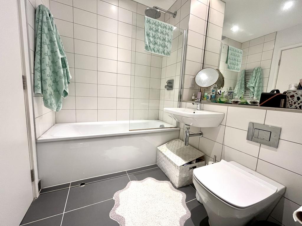 Bathroom Suite