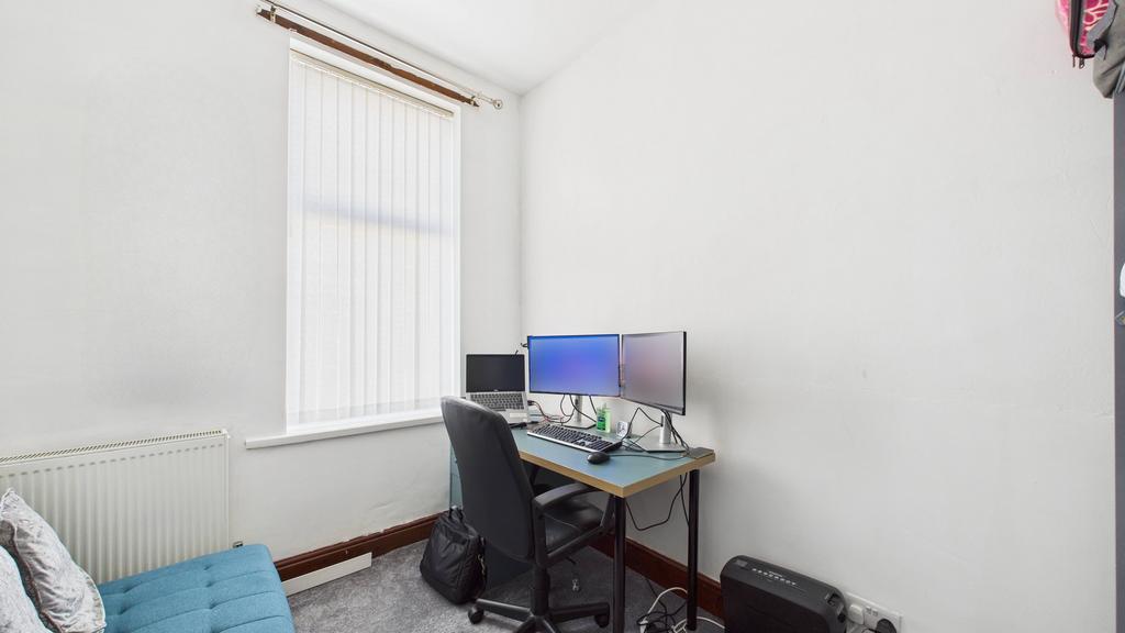 Bedroom 2 (1)