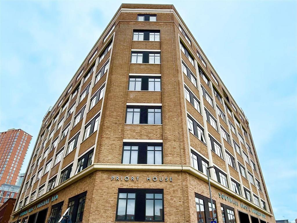 Priory House Gooch Street North.jpg