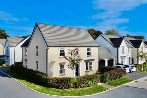 4 bedroom detached house for sale, Sandy Place, Tiverton EX16