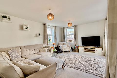 4 bedroom detached house for sale, Sandy Place, Tiverton EX16