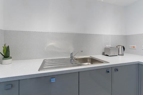 5 bedroom terraced house to rent, Mauldeth Road West, Withington, Manchester, Greater Manchester, M20