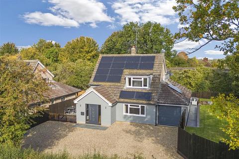 4 bedroom detached house for sale, Post Office Lane, Thurston, Bury St. Edmunds