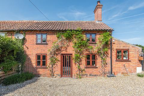 undefined, Characterful Semi-Detached Cottage in South Walsham