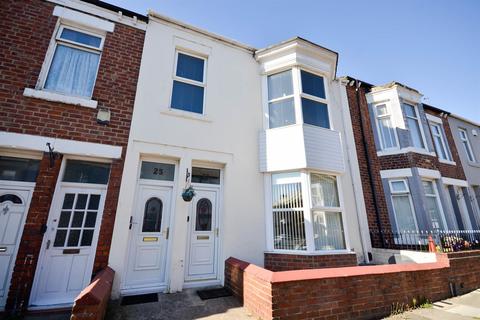 3 bedroom flat to rent, George Scott Street, South Shields